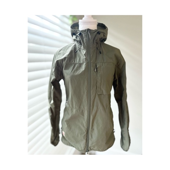 Fjallraven Jackets & Blazers - Fjallraven Olive Green Hooded Windbreaker